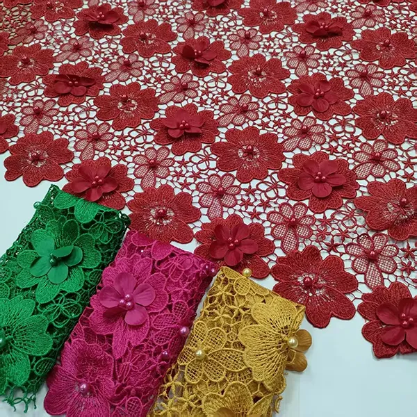 3D na Bulaklak na Nalulusaw sa Tubig na Lace na Tela na Embroidered Bead Guipure Lace Fabric